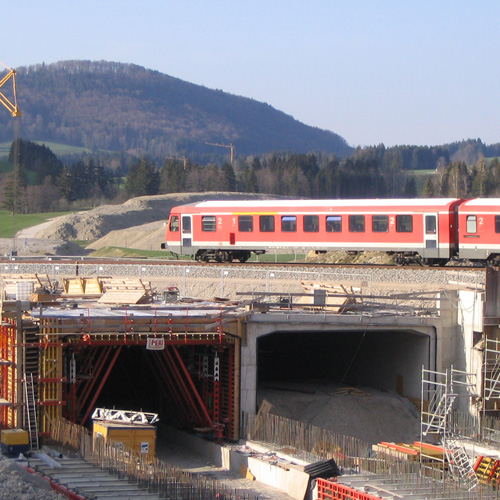 Bitte warten bis Bilder geladen sind .... 